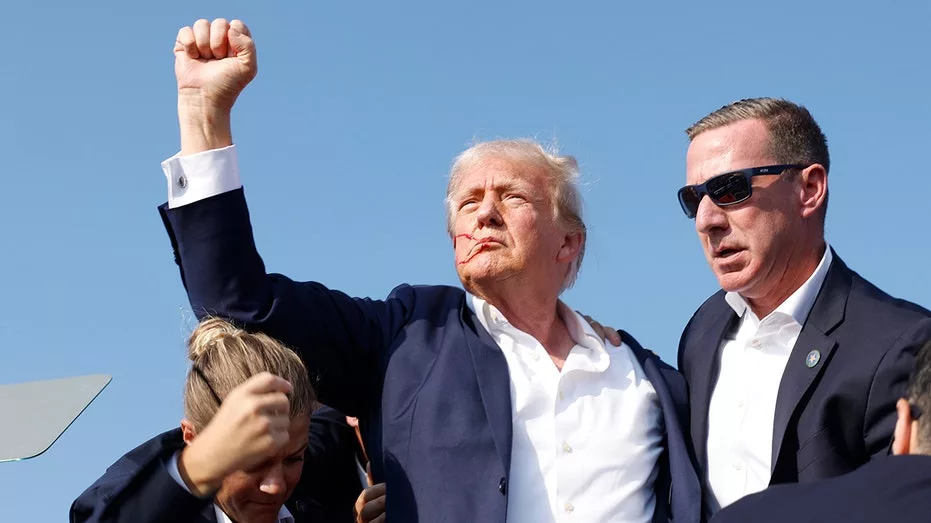 donald-trump-injured-during-shooting-at-campaign-rally-in-butler-pa-584180