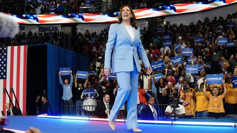 kamala-harris-rally-arrival-atlanta-ga-july-30-2024-scaled599912