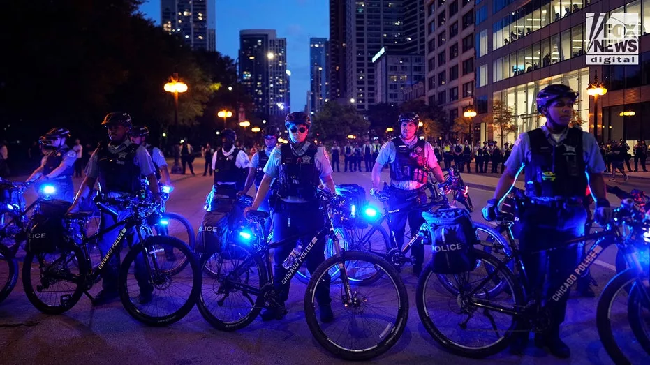 dnc-sunday-protests-chicago_18598375