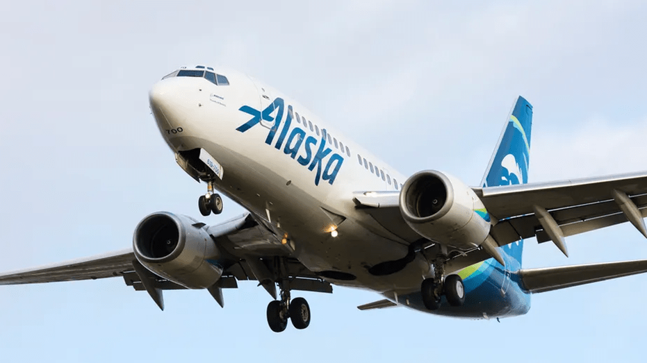 alaska-airlines-flight-hits-brakes-on-takeoff-due-to-potential-traffic-conflict-at-bna-685323