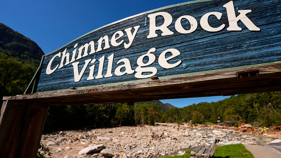 chimney-rock-sign486410