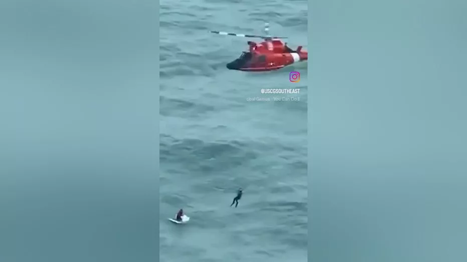 coast-guard-rescue987633
