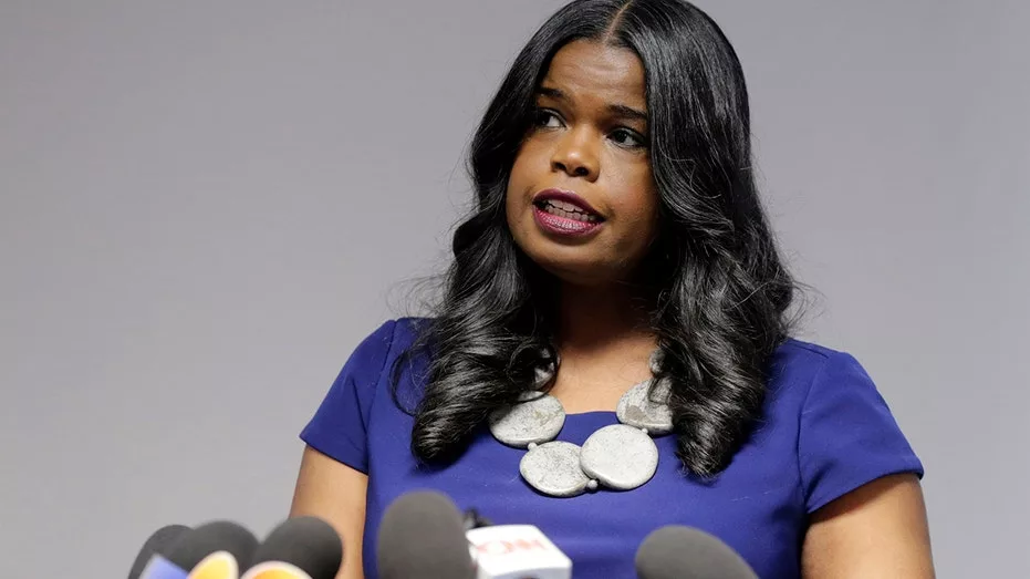 kim-foxx-purple-thumb853491