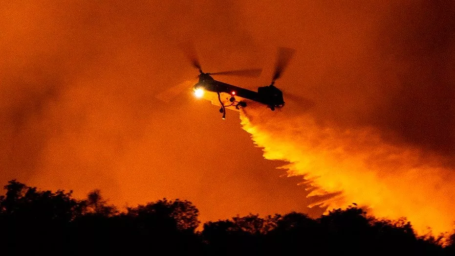 ca-wildfire-aerial-water-dump2875240