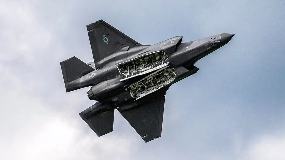 us-air-force-f-35-fighter-jet-performs-during-the-2024353558