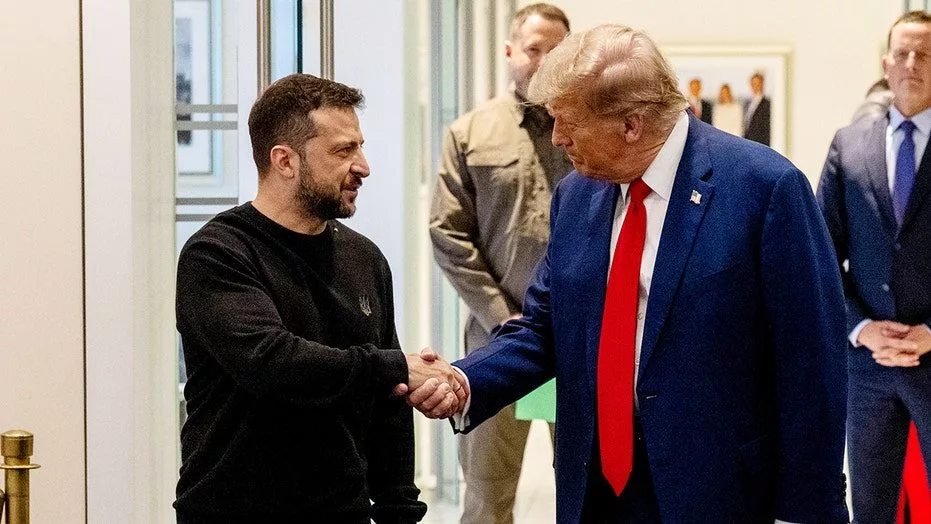 trump-zelenskyy-shake-hands2-edit576620