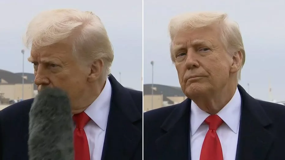 trump-mic-sbs919637