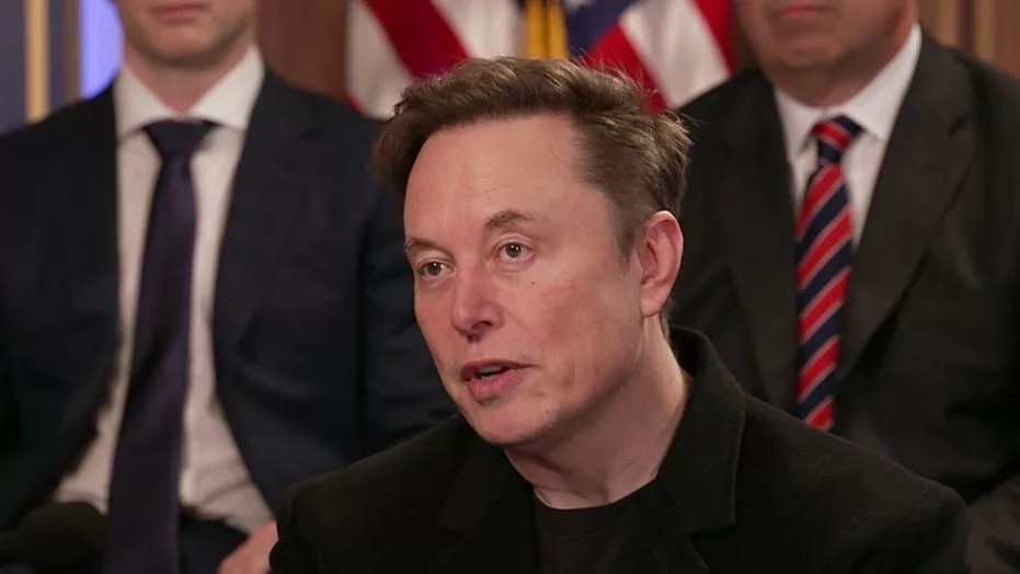 musk-sr311511