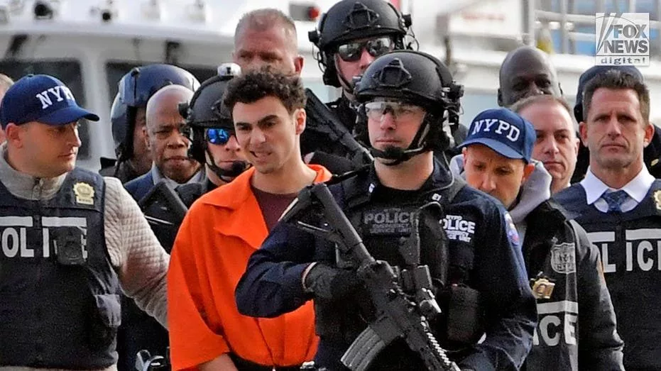 luigi-mangione-extradition-to-nyc-united-healthcare-ceo-murder_034471377