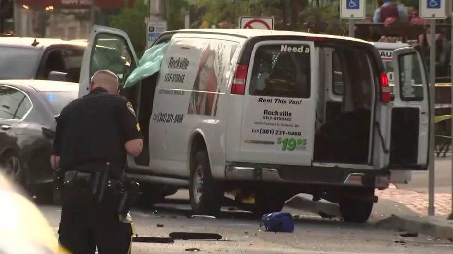 42b872cb-one-person-reportedly-dead-after-multiple-people-hit-by-vehicle-near-university-of-delaware-1655654