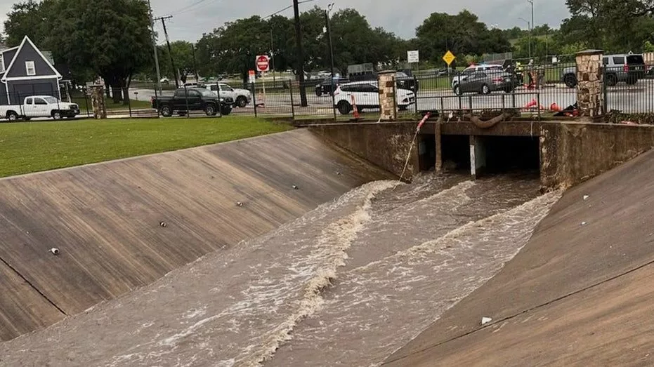 brenham-floods110043