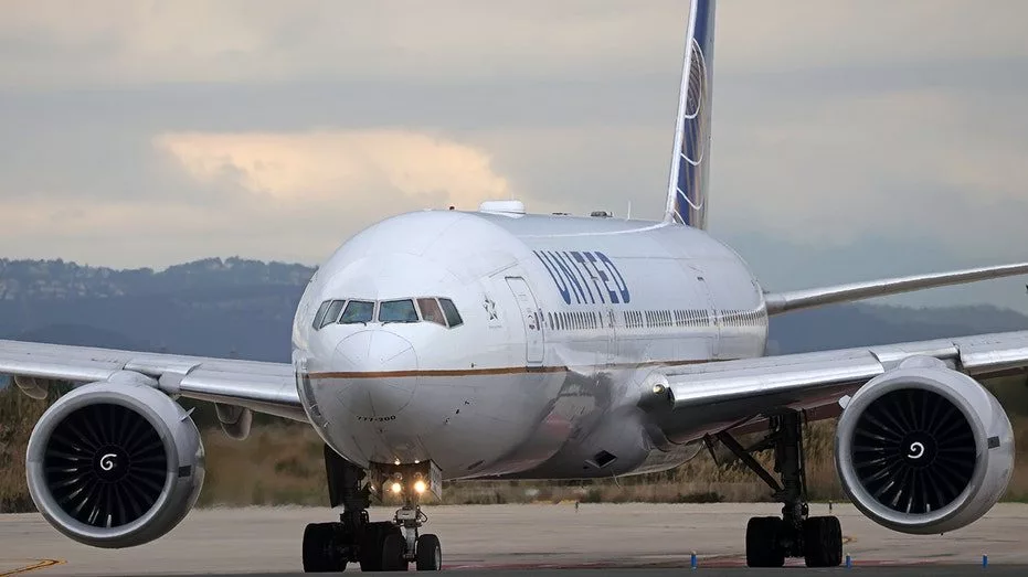 united-airlines881146
