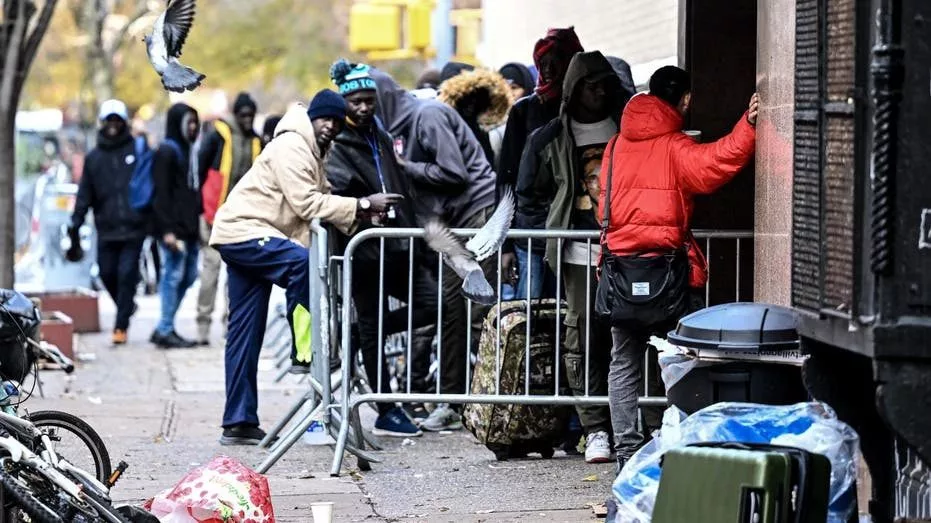 migrants-new-york-city-east-village944060