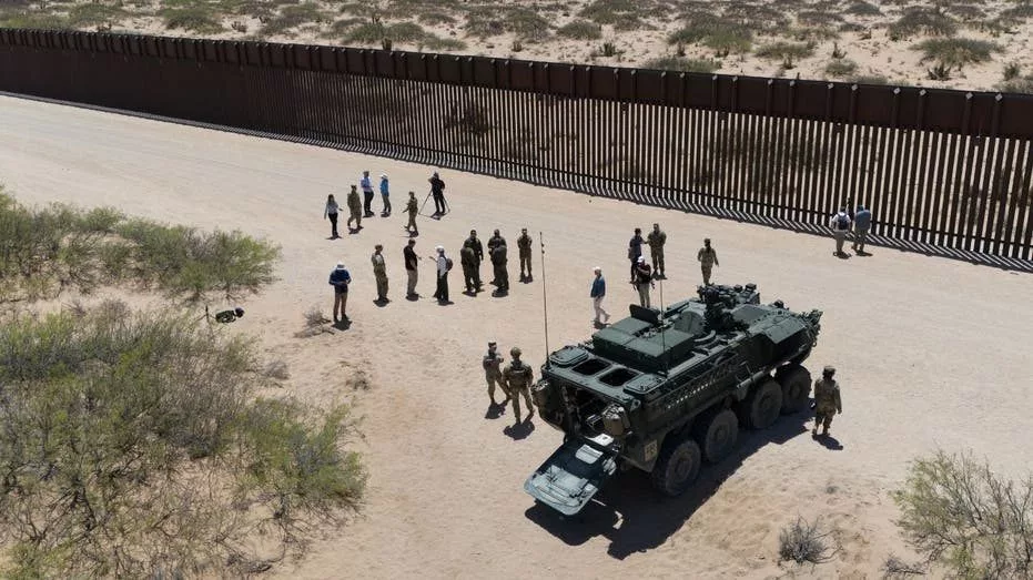 new-mexico-border980215