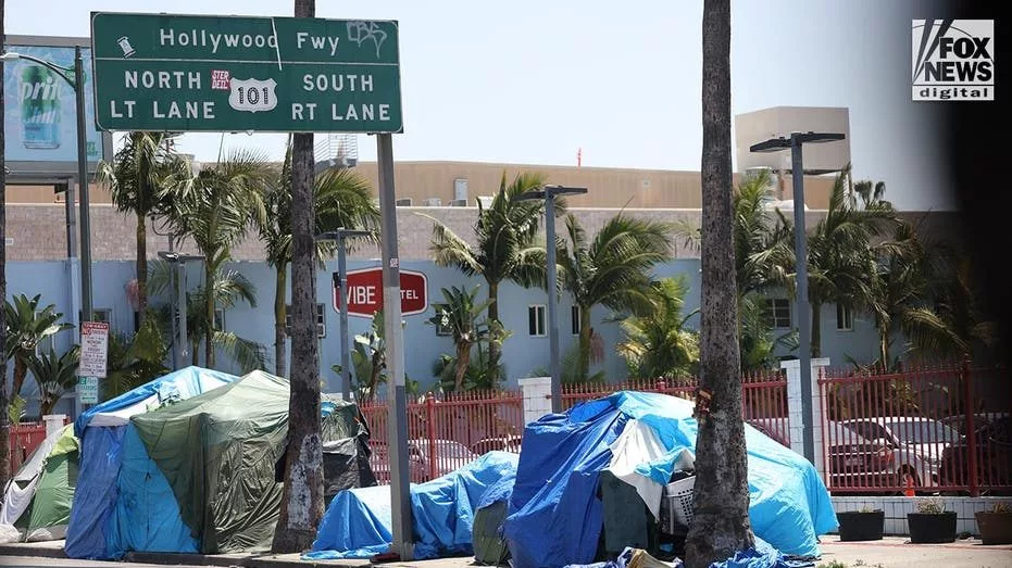 hollywood-california-homeless-07726353
