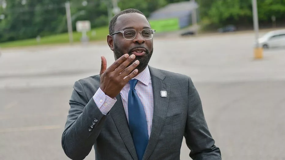 mayor-paul-young-memphis264680
