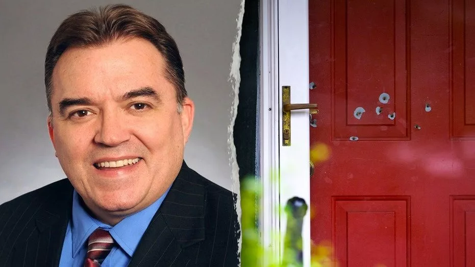 hoffman-shots-on-door507641