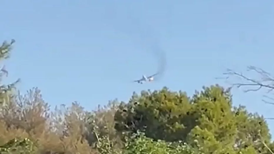 las-vegas-plane-smoke-28804