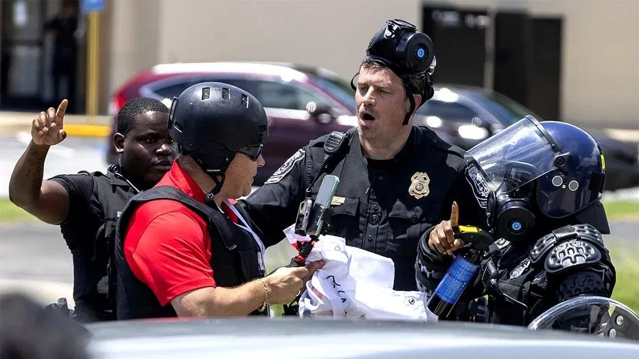 mario-guevara-police-encounter872740