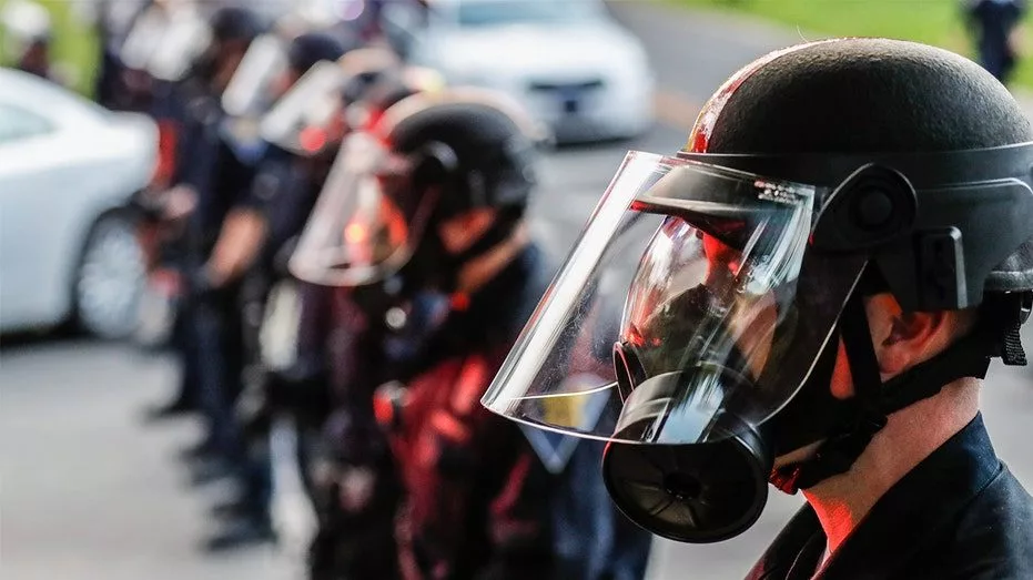 police-in-riot-gear832956