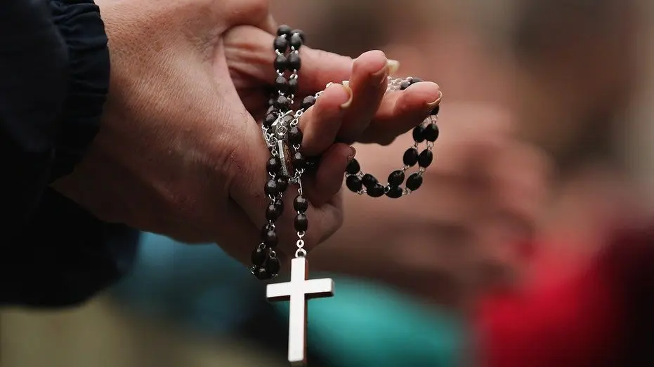 rosary-beads306323