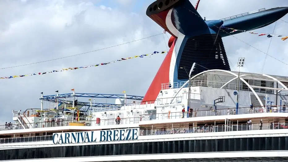carnival-breeze103364