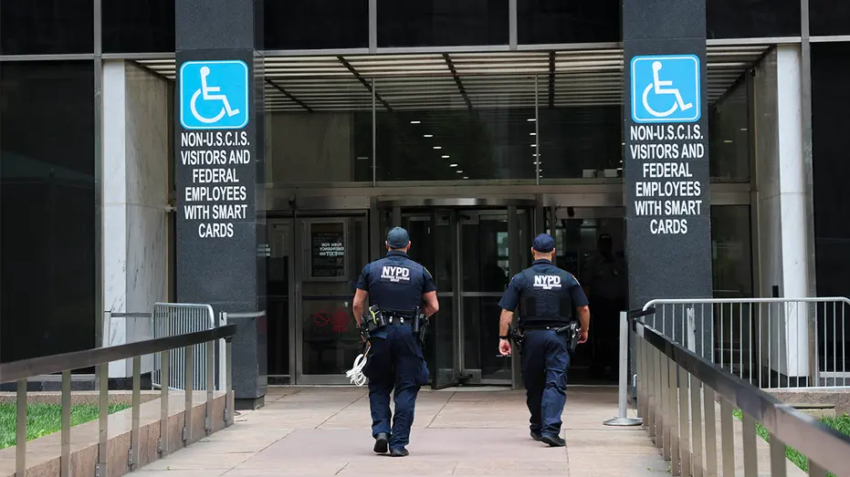 judge-orders-ice-improve-nyc-facility-fox-news-001431629