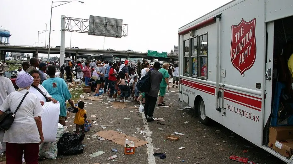 hurricane-katrina-recovery-003849496