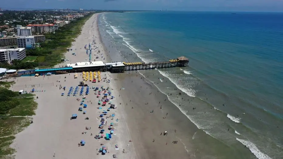cocoa-beach-florida-2156598