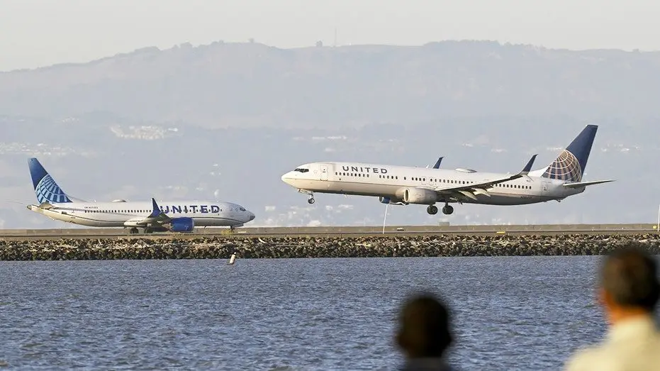 united-planes-sfo-2539184