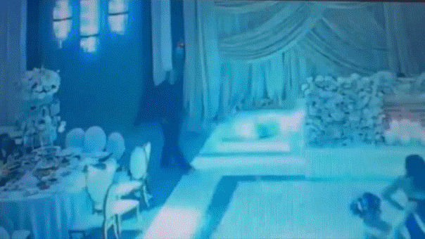 wedding-crasher-stealing-gif633441
