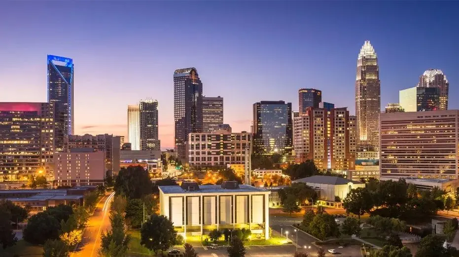 charlotte-north-carolina898687