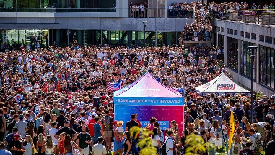 charlie-kirk-uvu-crowd948660