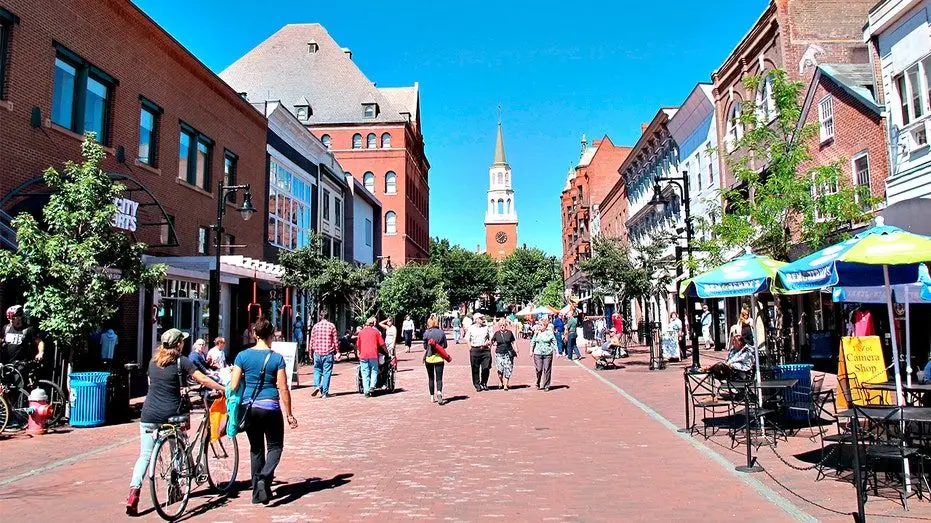 church-street-burlington-vermont575036