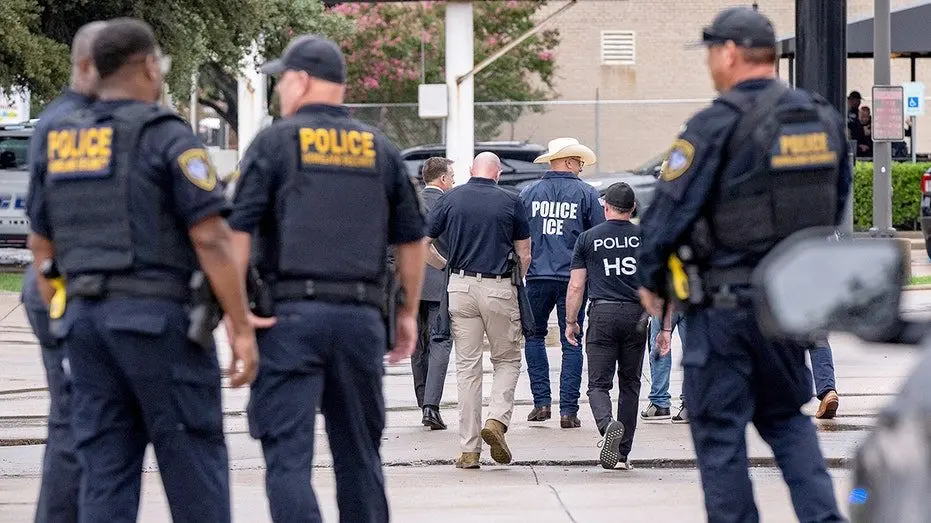 dallas-ice-facility-shooting-law-enforcement365327