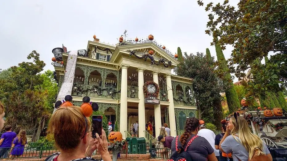 haunted-mansion-ride-incident329574