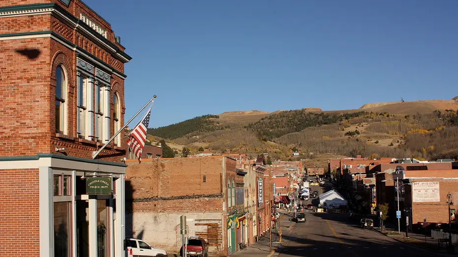 small-colorado-mountain-town816748