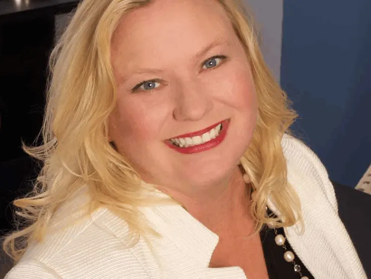 Angie Knight