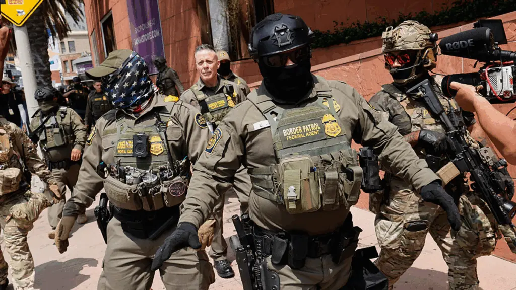 ice-border-patrol-los-angeles533273