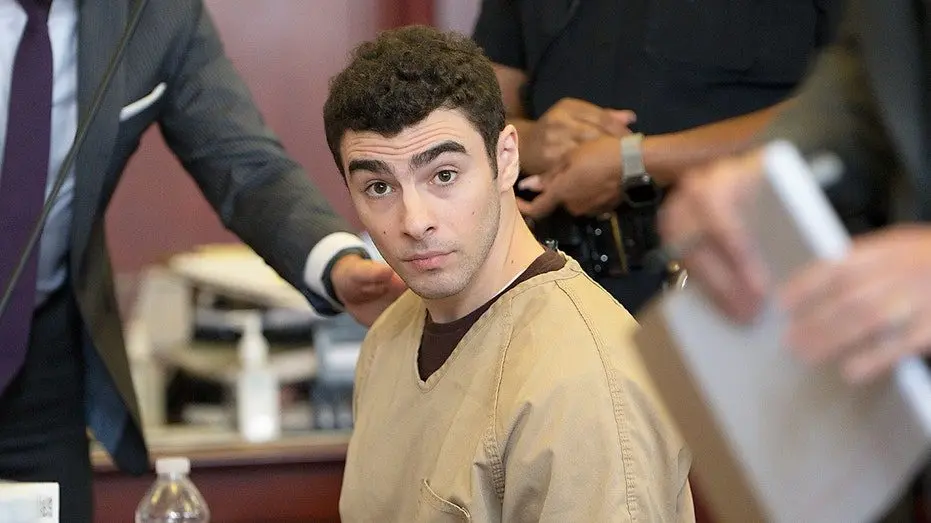 luigi-mangione-in-court-terror-charge-drops-053916893