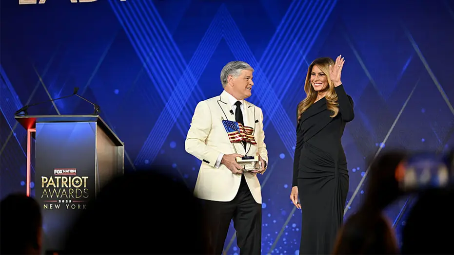 melania-trump-sean-hannity-fox-nation-patriot-awards810449