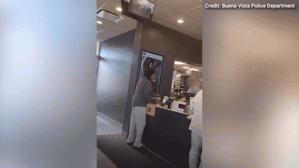 woman-throws-coffee-gif-1535531