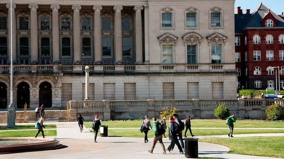 uw-wisconsin-3447249