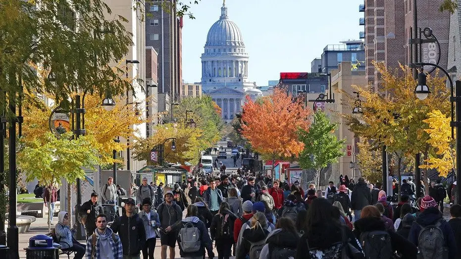 uw-madison-fall472212
