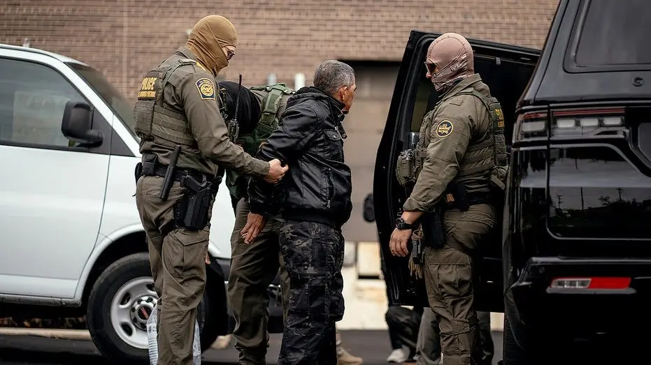 immigration-enforcement-fox-news-agents115521