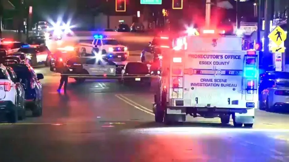 newark-deadly-shooting990111