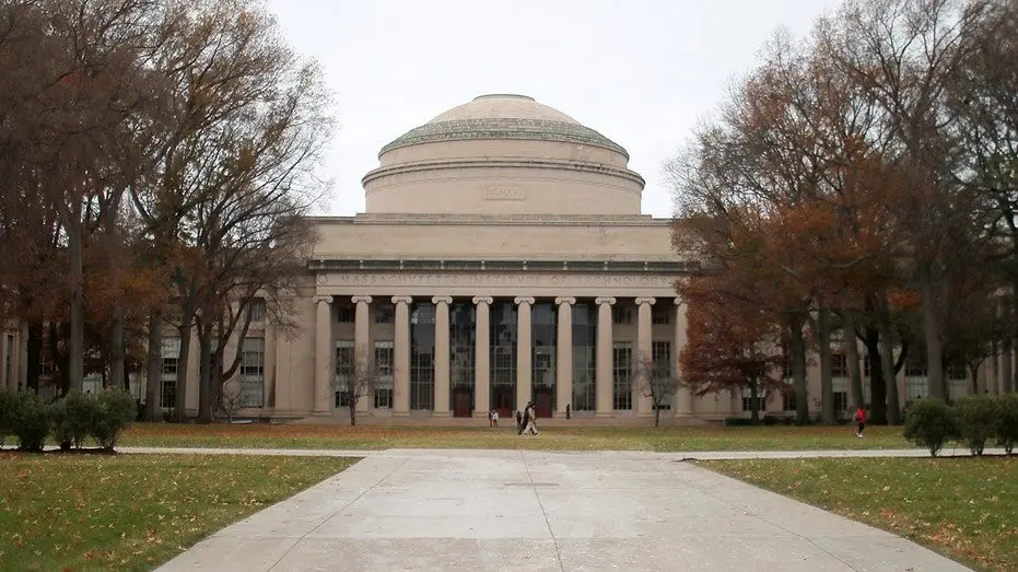 massachusetts-institute-of-technology-campus477329