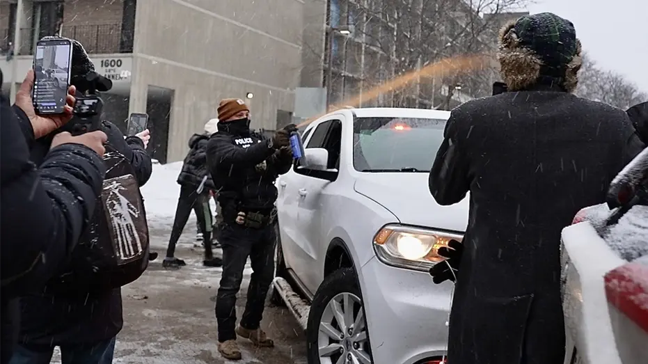 ice-agent-dragged-pregnant-woman-minnesota696700