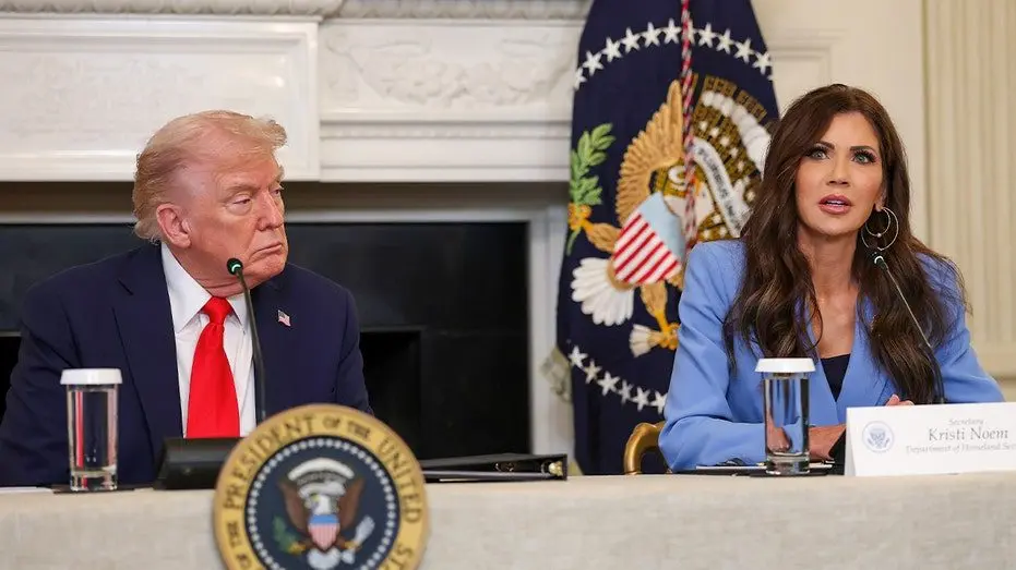 donald-trump-kristi-noem-immigration178281