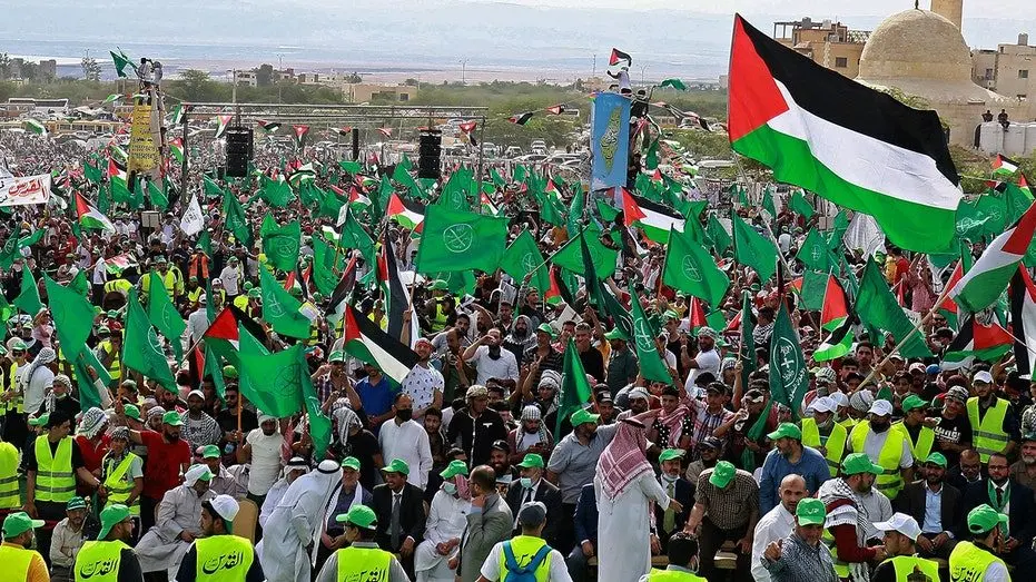 muslim-brotherhood-supporters408811